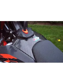PRO-CARBON RACING KTM TANK COVER 2008-09 TOP – 125 TO 300 EXC/EXC-F + 450 TO 530 EXC-F 2008-11 KT-TC-01