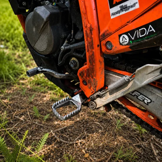 ONEGRIPPER CTRL V2 Footpegs - KTM/HQV/GG/BETA OGFP-CTRLV2-01 #1